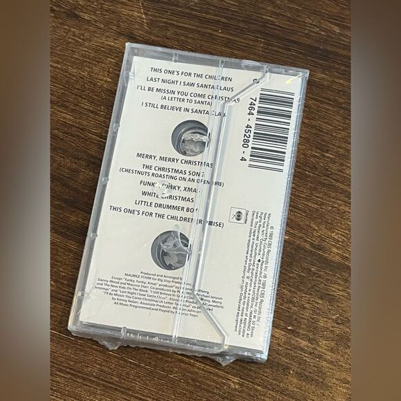 New Kids on the Block - Merry Merry Christmas (1989) Cassette NEW SEALED!  NKOTB - Picture 2 of 3